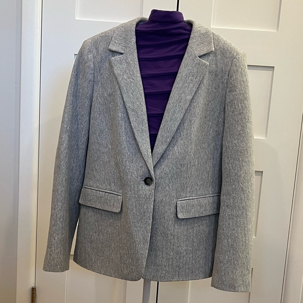 NWOT Lightweight Grey Herringbone LOFT Ann Taylor Blazer Size 14